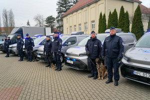 Uroczyste przekazanie pojazdów służbowych