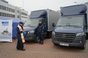 Symboliczne poświęcenie przez kapelana, nowo zakupionego sprzętu