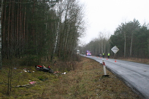 wypadek na drodze z udziałem motorowerzysty