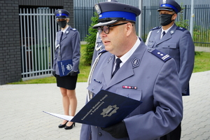 Komendant Miejski przemawia do policjantów
