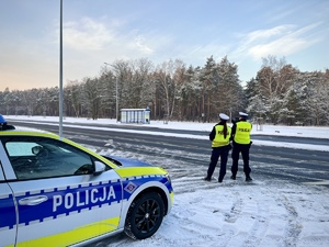 Policjanci ruchu drogowego w trakcie działań NURD