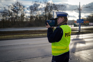 Policjanci Wydziału Ruchu Drogowego w trakcie działań &quot;Bezpieczny pieszy&quot;