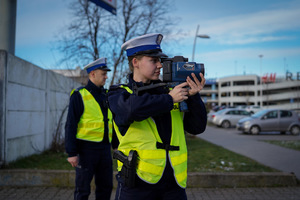 Policjanci Wydziału Ruchu Drogowego w trakcie działań &quot;Bezpieczny pieszy&quot;