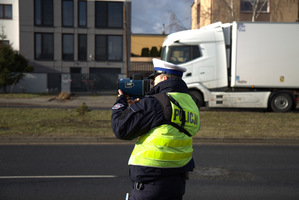 Policjanci ruchu drogowego w trakcie działań