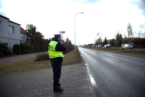 Policjanci ruchu drogowego w trakcie działań