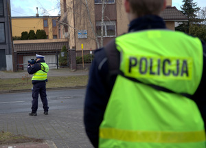 Policjanci ruchu drogowego w trakcie działań