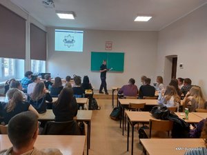 Policjanci podczas spotkania ze studentami