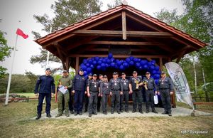 Policjanci w trakcie turnieju strzeleckiego