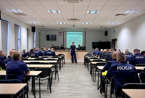 Kursanci ze Szkoły Policji w Pile na odprawie służbowej