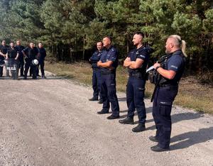 policjanci podczas ćwiczeń w Kowalewie