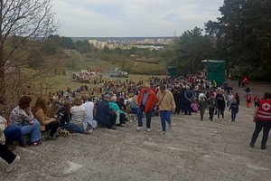Policjanci podczas zabezpieczenia