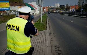 Policjanci w trakcie działań NURD na drodze