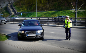 Policjanci w trakcie działań NURD na drodze