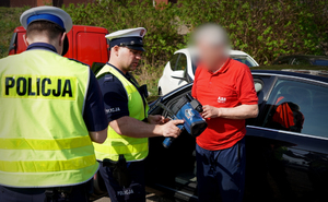 Policjanci w trakcie działań NURD na drodze