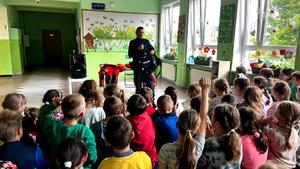 Profilaktyczne spotkanie bydgoskich „wodniaków” z uczniami szkół podstawowych