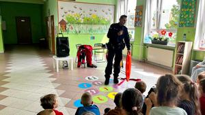 Profilaktyczne spotkanie bydgoskich „wodniaków” z uczniami szkół podstawowych