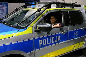 Bydgoscy policjanci wśród wystawców na Międzynarodowych Targach Bezpieczeństwa i Obronności „LOGIS-MIL 2025”