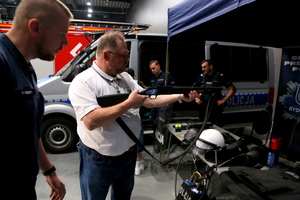 Bydgoscy policjanci wśród wystawców na Międzynarodowych Targach Bezpieczeństwa i Obronności „LOGIS-MIL 2025”