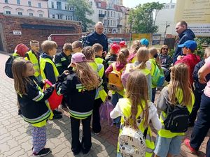 „Piknik bezpieczeństwa i życzliwości dla niepełnosprawnych” z profilaktykami ze śródmiejskiego komisariatu