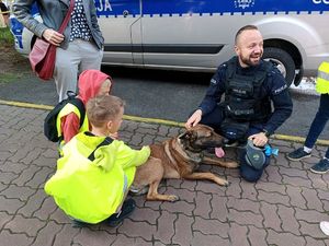 „Piknik bezpieczeństwa i życzliwości dla niepełnosprawnych” z profilaktykami ze śródmiejskiego komisariatu