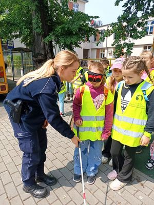 „Piknik bezpieczeństwa i życzliwości dla niepełnosprawnych” z profilaktykami ze śródmiejskiego komisariatu