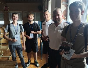 Bezpieczne wakacje „na kółkach” i wodzie w koronowskim komisariacie