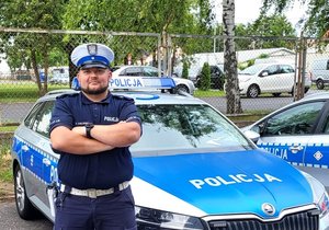 Policjant z bydgoskiej &quot;drogówki&quot; będąc po służbie zatrzymał złodzieja