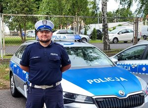 Policjant z bydgoskiej &quot;drogówki&quot; będąc po służbie zatrzymał złodzieja