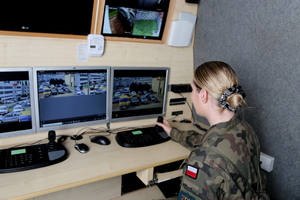 Uczniowie szkoły mundurowej odwiedzili bydgoską komendę