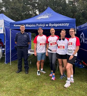 Policjanci uczestniczyli w 2. Biegu „Bydgoszcz Tętni Dobrem”