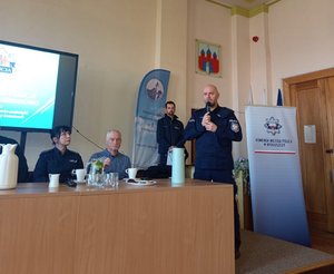 Uczestnicy podczas debaty.