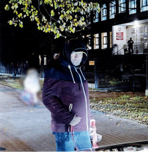 sprawca gróźb pozbawienia życia i zdrowia oraz uszkodzenia pojazdu marki Volvo