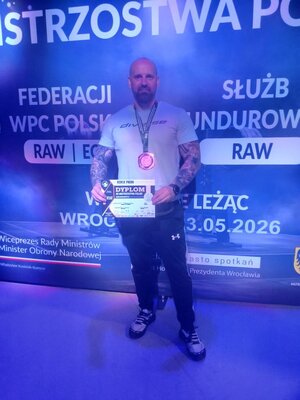 policjant podczas zawodów