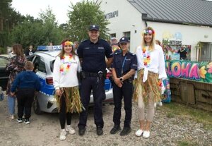 Białobłoccy policjanci gościli na festynie w Łochowie