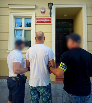 Policjanci zabezpieczyli ponad 1,3 kilograma marihuany i nie tylko