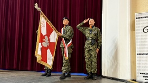 Komendanci podczas uroczystości rozpoczęcia roku szkolnego.